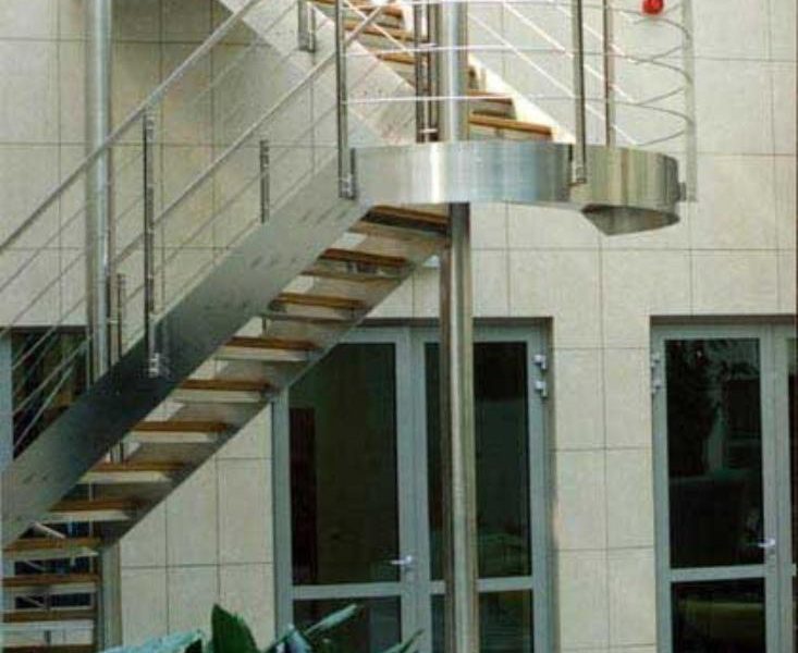 Kiedy można wykorzystywać szklane schody?